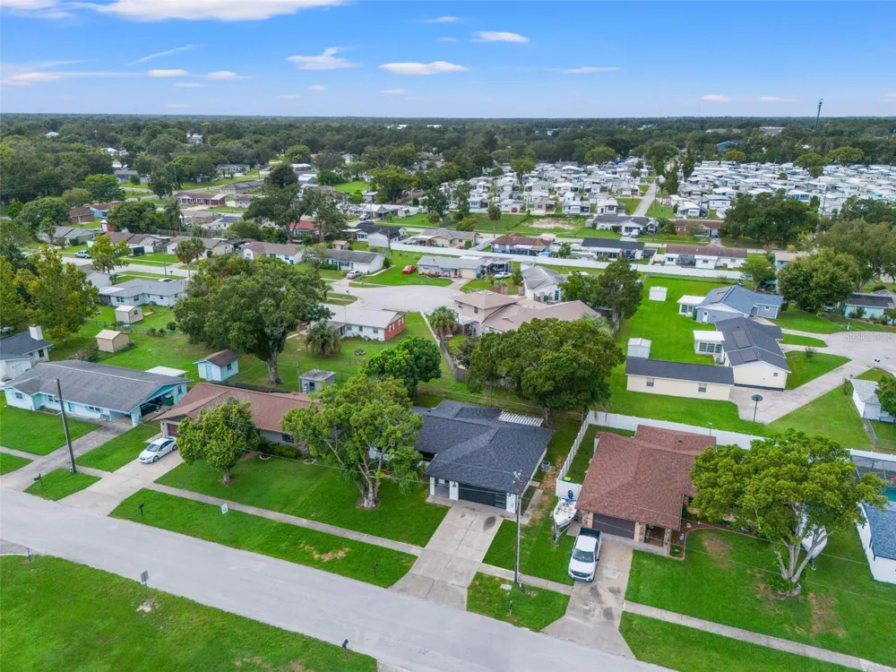 6111 18TH STREET Zephyrhills, FL 33542