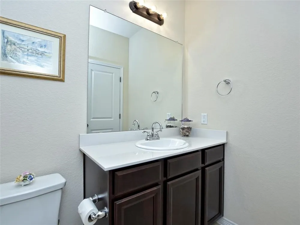 912 Paseo De Castana Way Leander, TX 78641