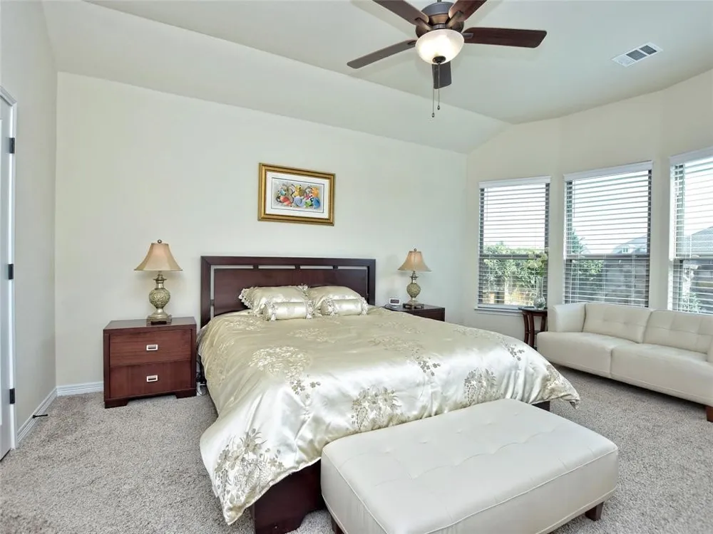 912 Paseo De Castana Way Leander, TX 78641
