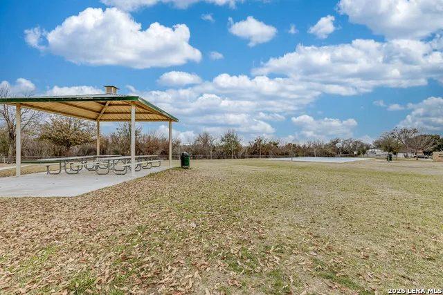 3306 Turnabout Schertz, TX 78108