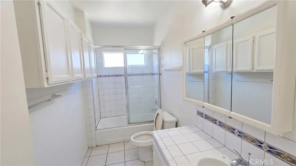 3853 Duke Los Angeles, CA 90031