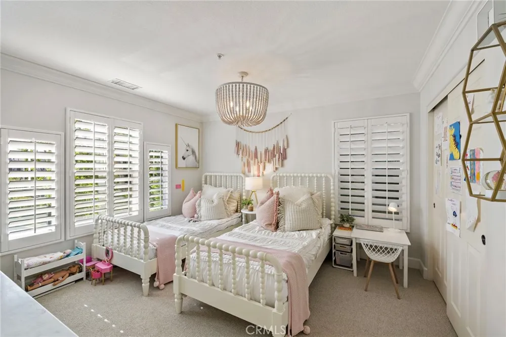 24 Fieldhouse Ladera Ranch, CA 92694