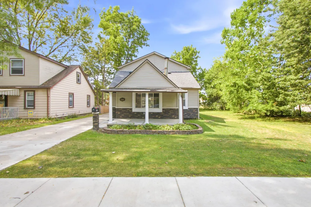 6655 Berwyn Street Dearborn Heights, MI 48127