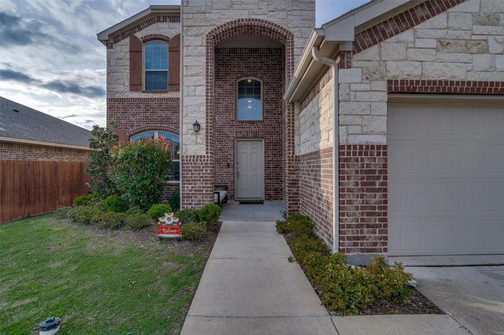 1965 Travertine Avenue Forney, TX 75126