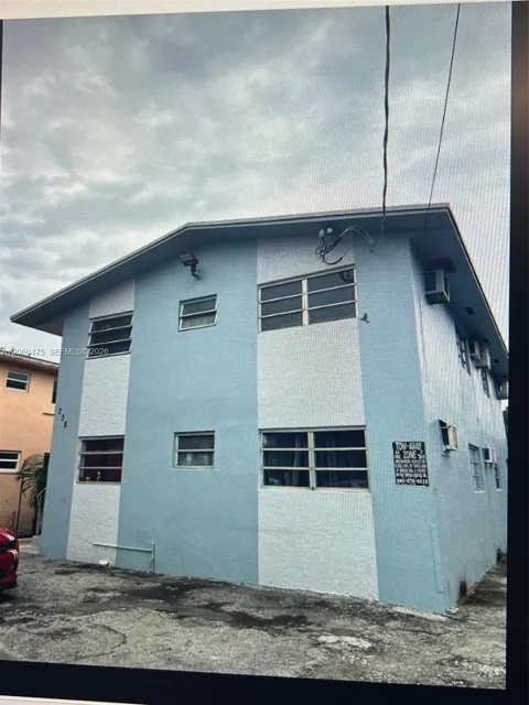238 SW 18th Ave #2