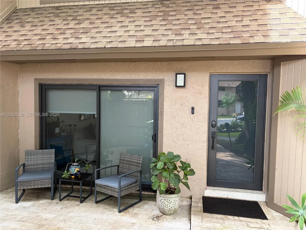 9216 SW 136th St Cir Miami, FL 33176