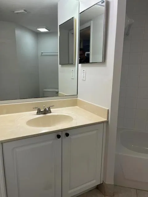 1200 Crestwood Court S #1206 Royal Palm Beach, FL 33411