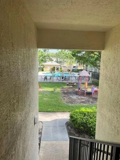 1200 Crestwood Court S #1206 Royal Palm Beach, FL 33411