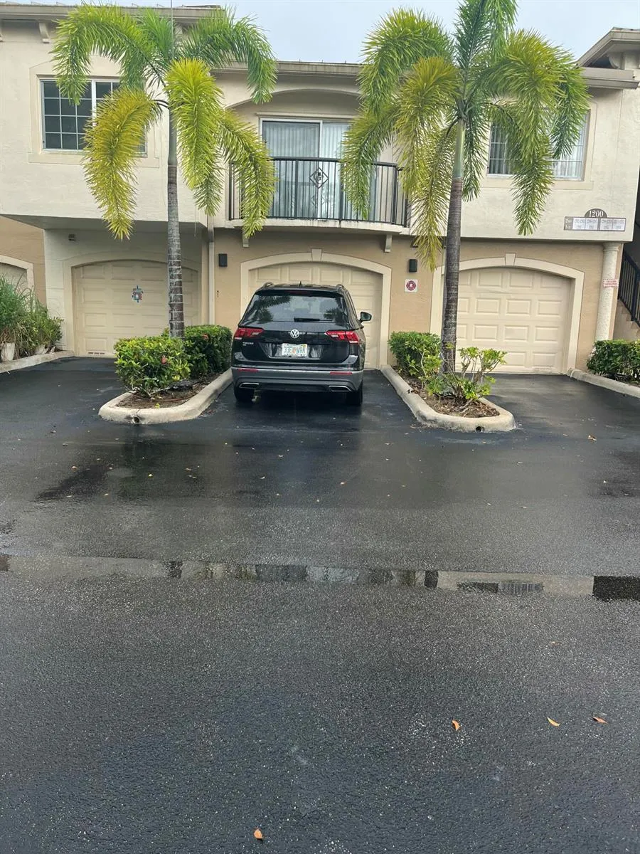 1200 Crestwood Court S #1206 Royal Palm Beach, FL 33411