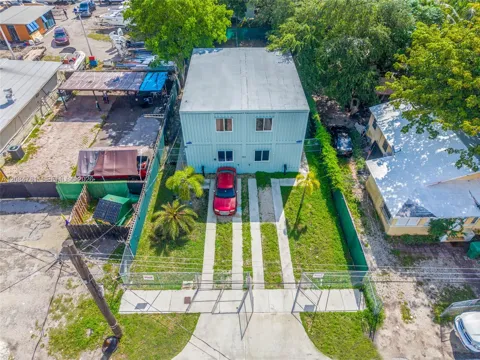 7815 NW 4th Ave