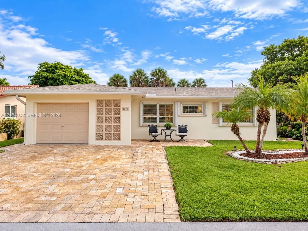 4719 NW 44th Ct Tamarac, FL 33319