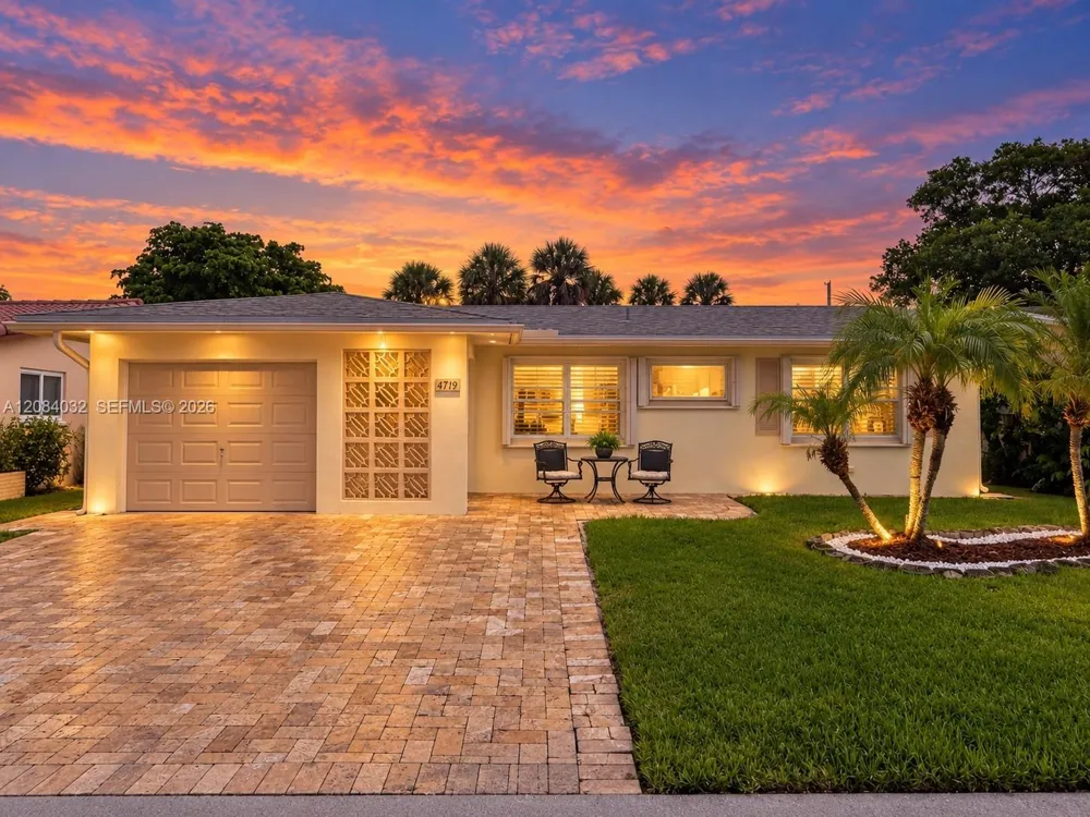 4719 NW 44th Ct Tamarac, FL 33319