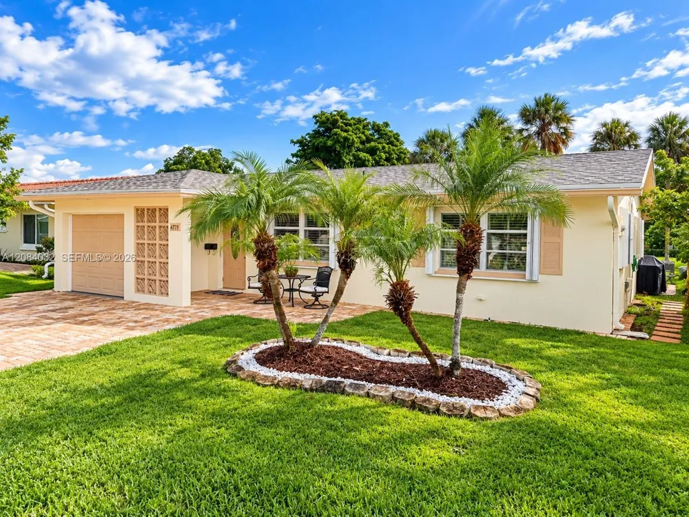 4719 NW 44th Ct Tamarac, FL 33319