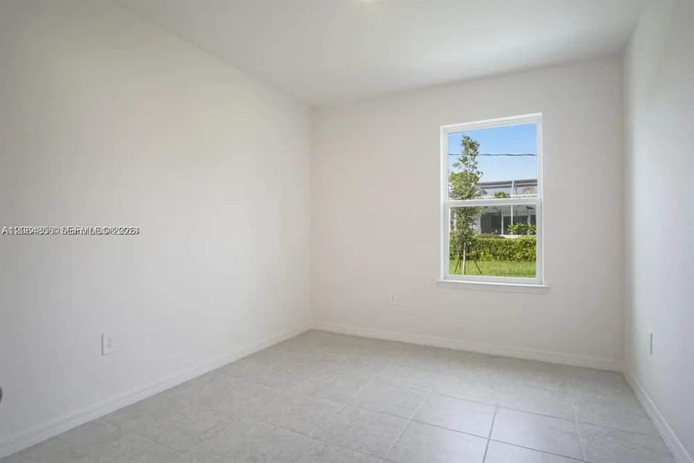 811 SE Seahouse Dr Port St. Lucie, FL 34983