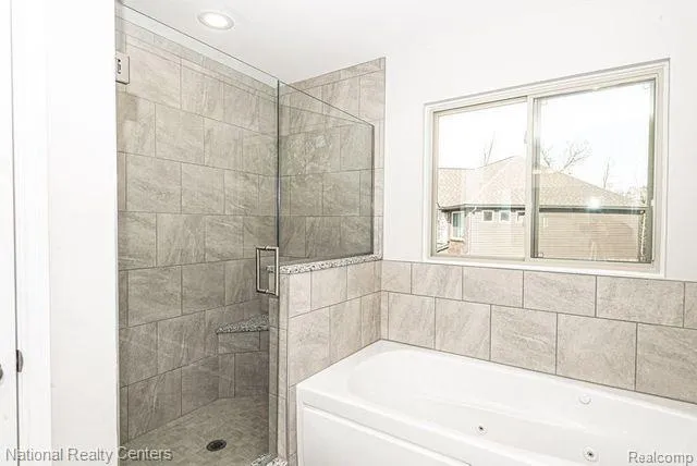 953 Guenevere Drive Oxford Charter Township, MI 48371