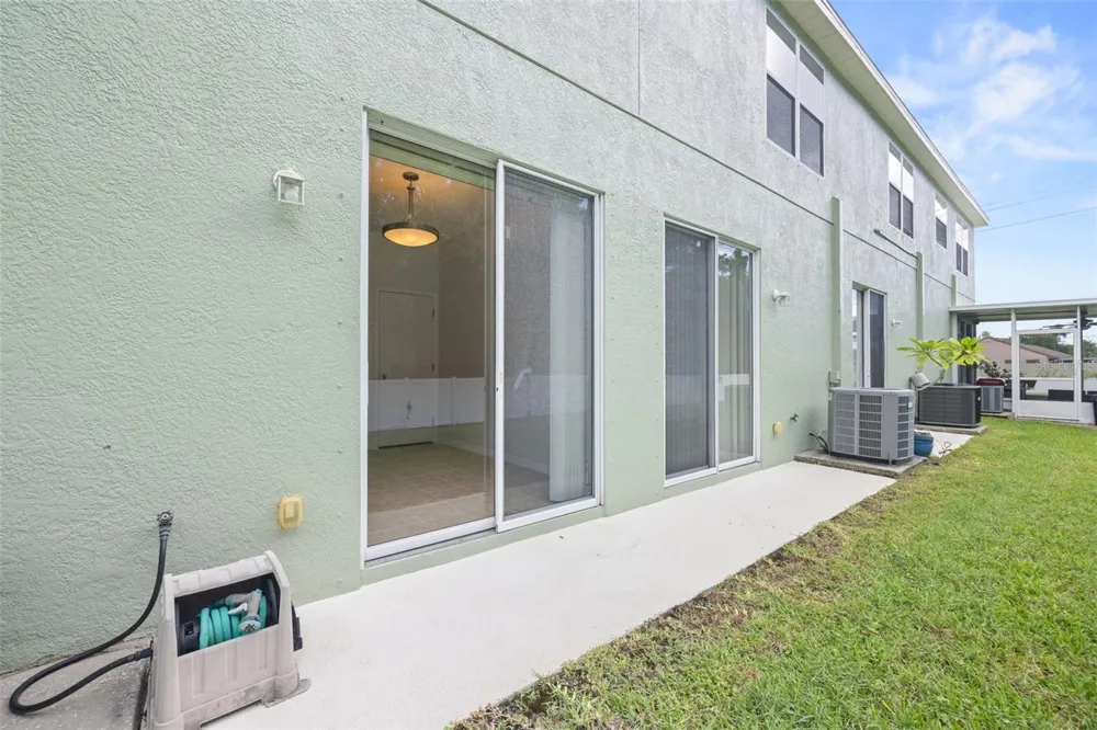 11608 DECLARATION DRIVE Tampa, FL 33635