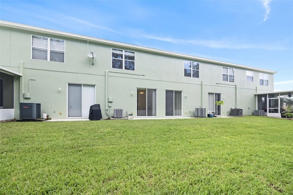 11608 DECLARATION DRIVE Tampa, FL 33635