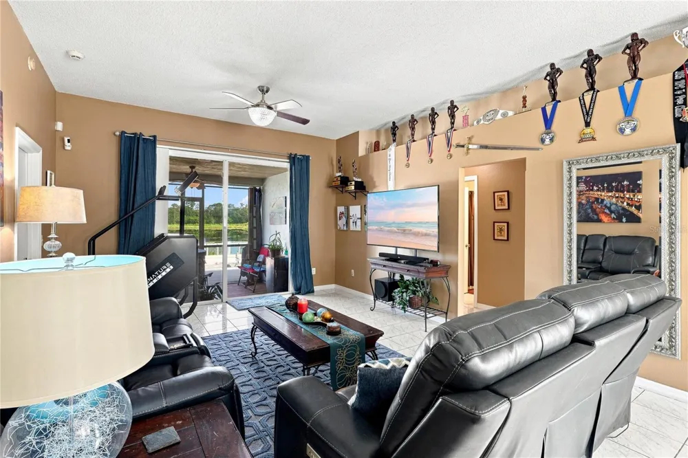 2489 LAKE JACKSON CIRCLE Apopka, FL 32703