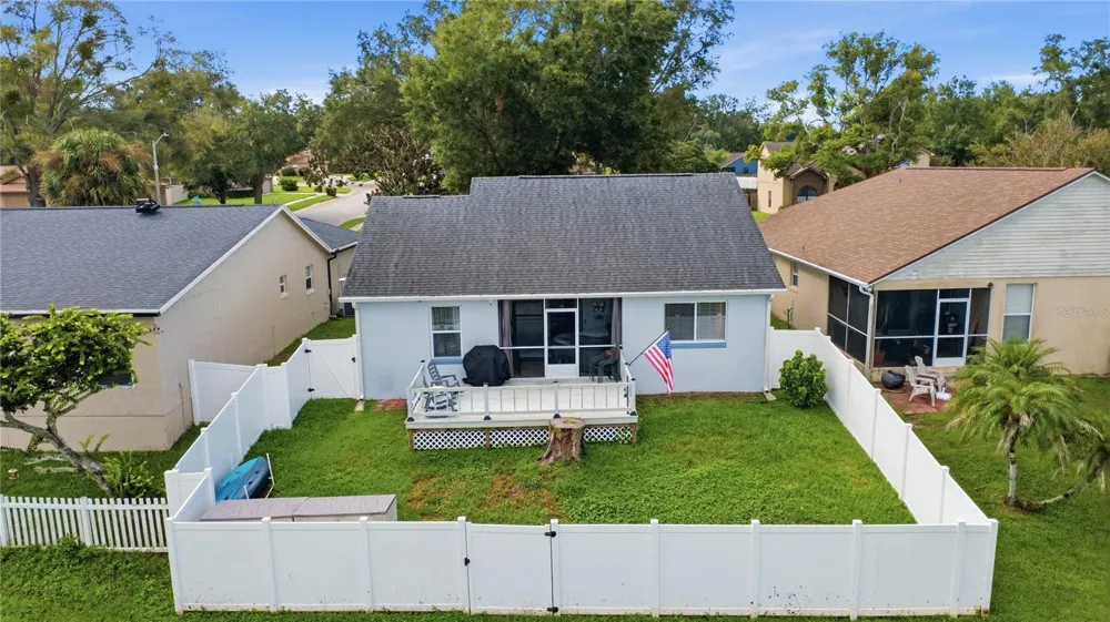 2489 LAKE JACKSON CIRCLE Apopka, FL 32703