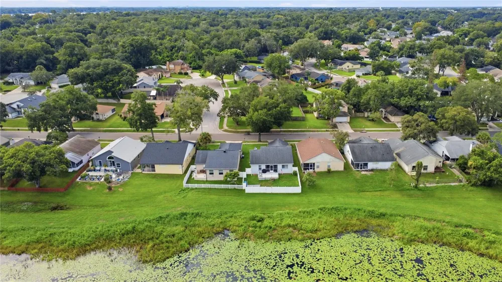 2489 LAKE JACKSON CIRCLE Apopka, FL 32703