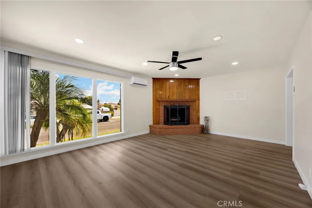 12205 S Halldale Los Angeles, CA 90047