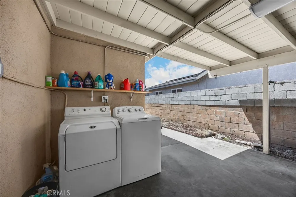 12205 S Halldale Los Angeles, CA 90047