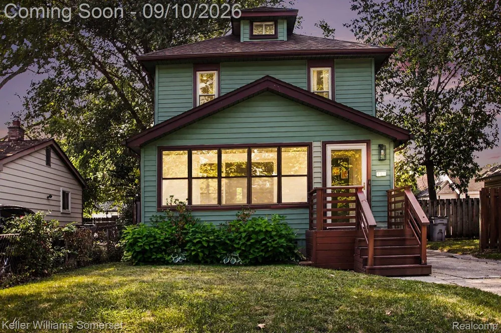 161 W Granet Avenue Hazel Park City, MI 48030