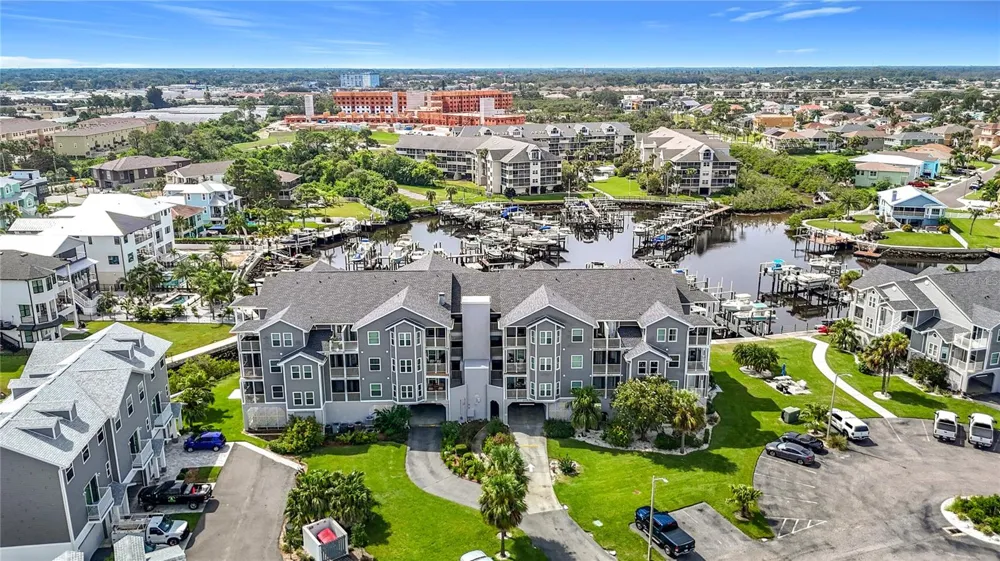 5722 BISCAYNE COURT #304 New Port Richey, FL 34652