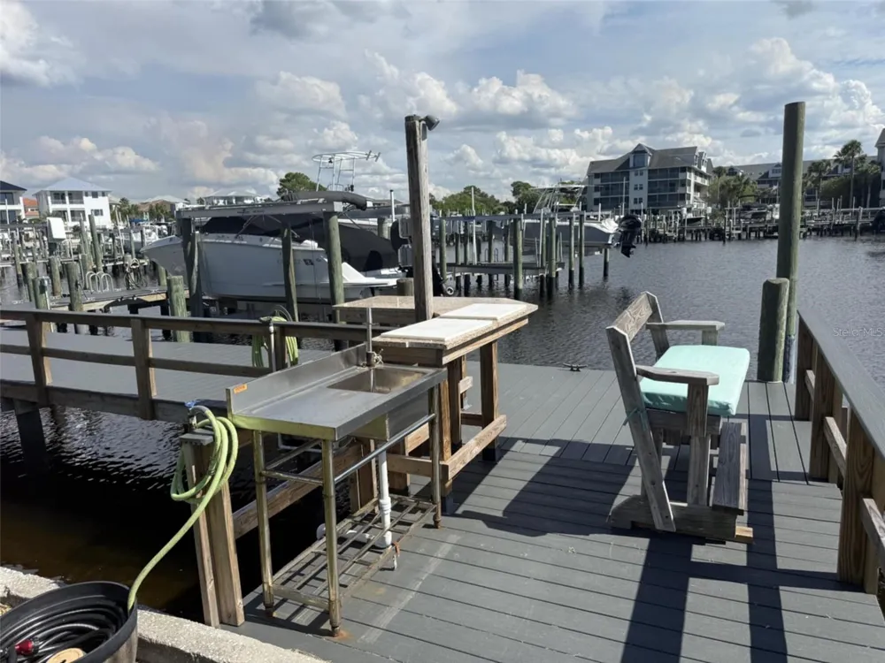 5722 BISCAYNE COURT #304 New Port Richey, FL 34652