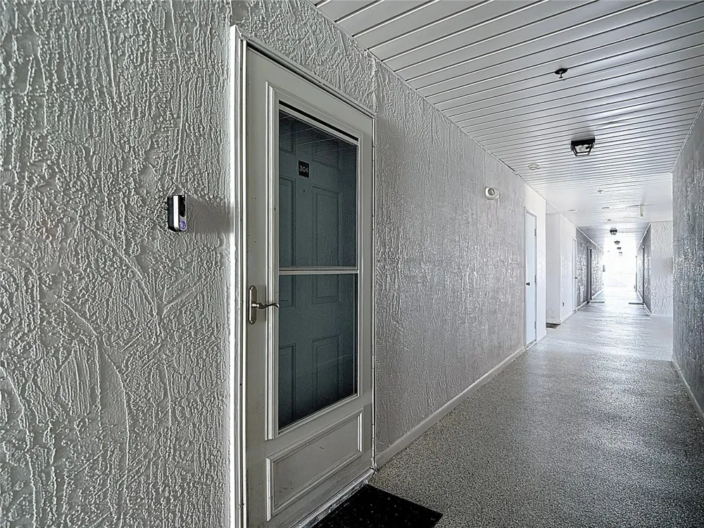 5722 BISCAYNE COURT #304 New Port Richey, FL 34652
