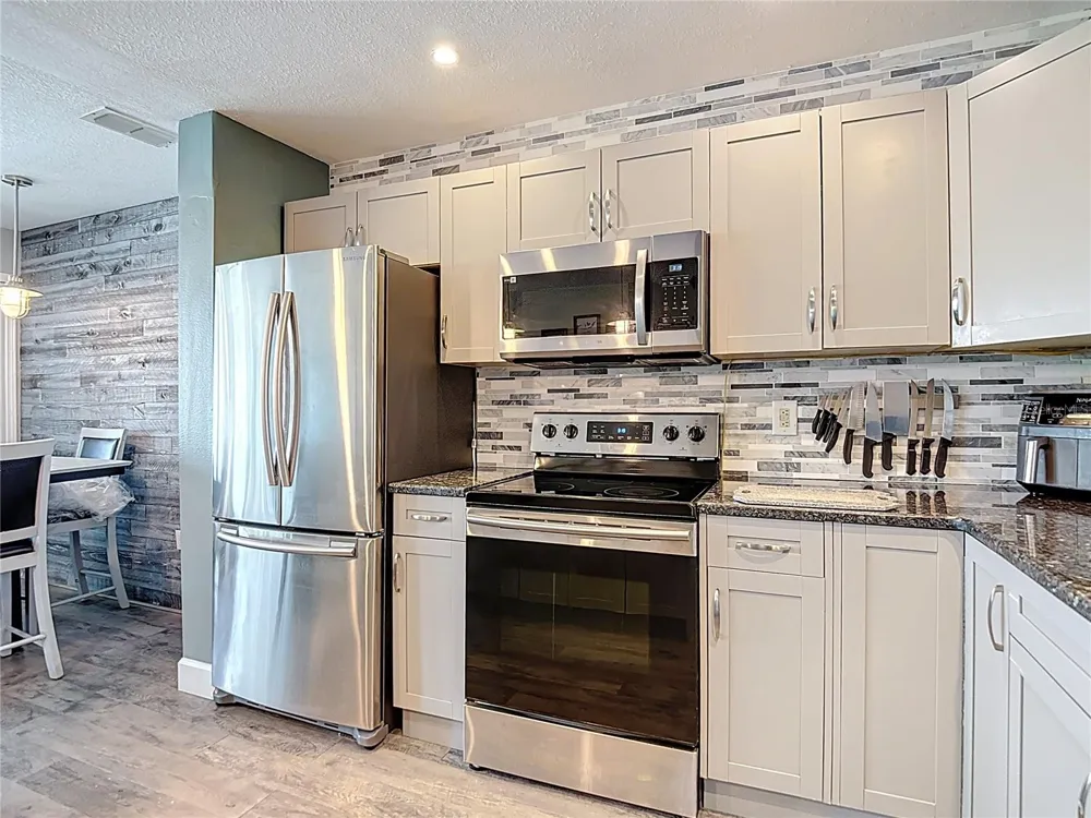 5722 BISCAYNE COURT #304 New Port Richey, FL 34652