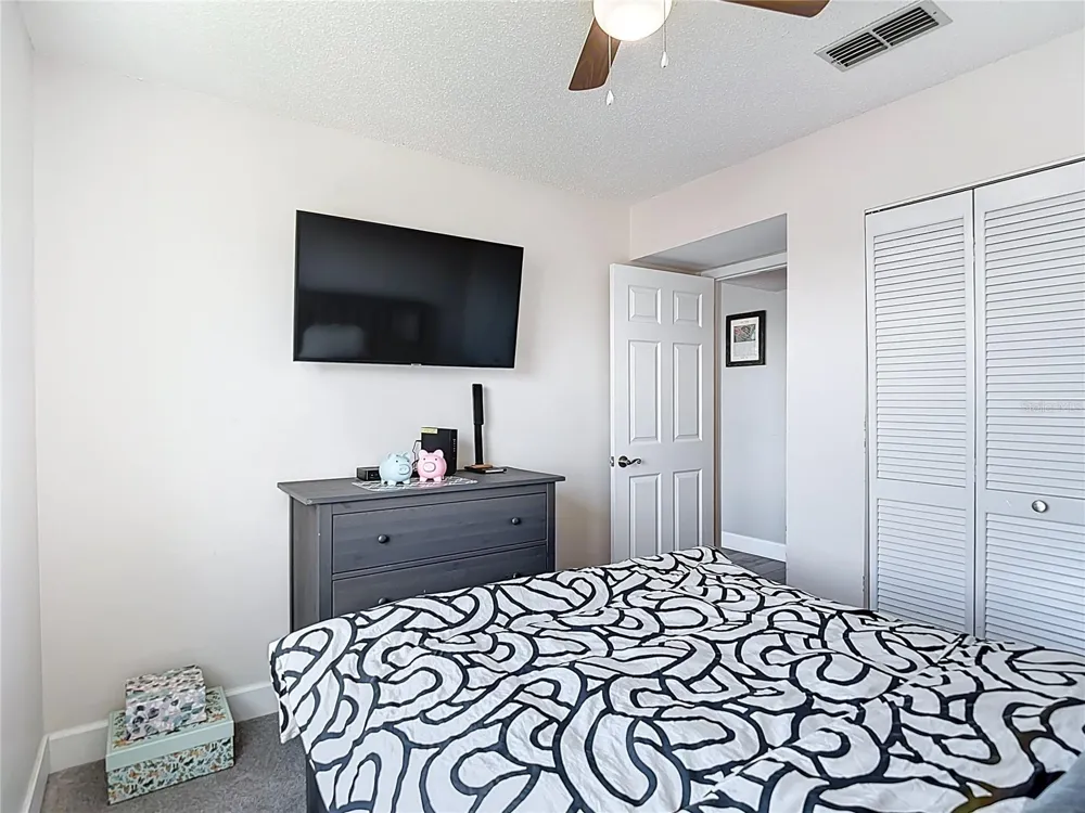 5722 BISCAYNE COURT #304 New Port Richey, FL 34652