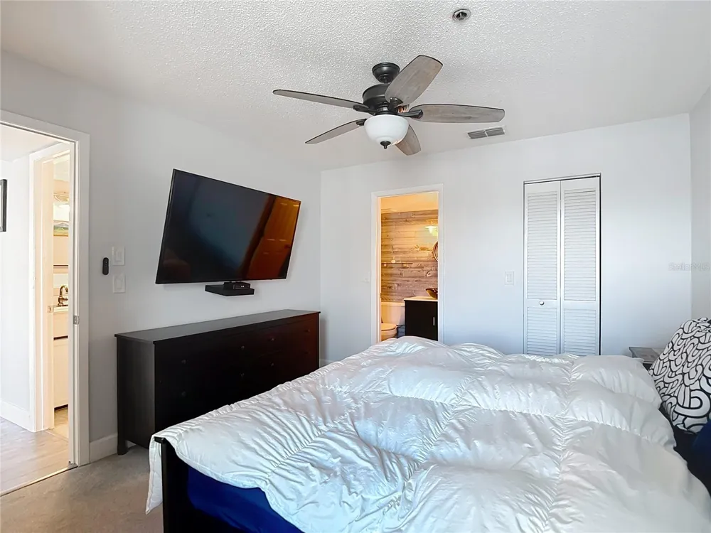 5722 BISCAYNE COURT #304 New Port Richey, FL 34652