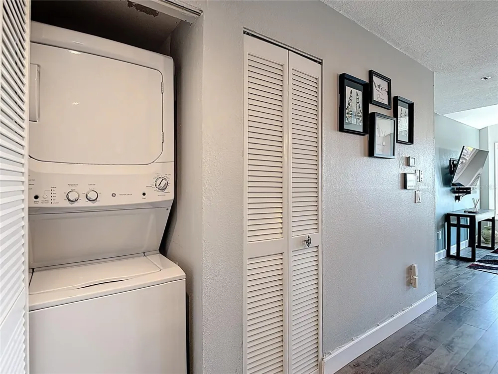 5722 BISCAYNE COURT #304 New Port Richey, FL 34652