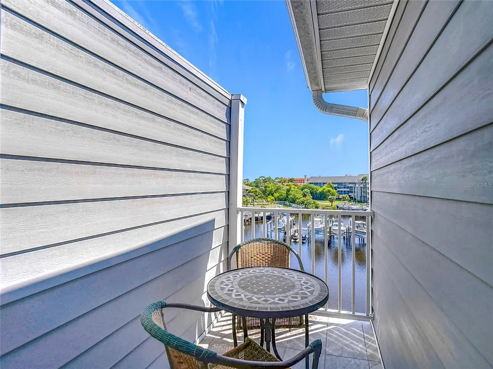 5722 BISCAYNE COURT #304 New Port Richey, FL 34652