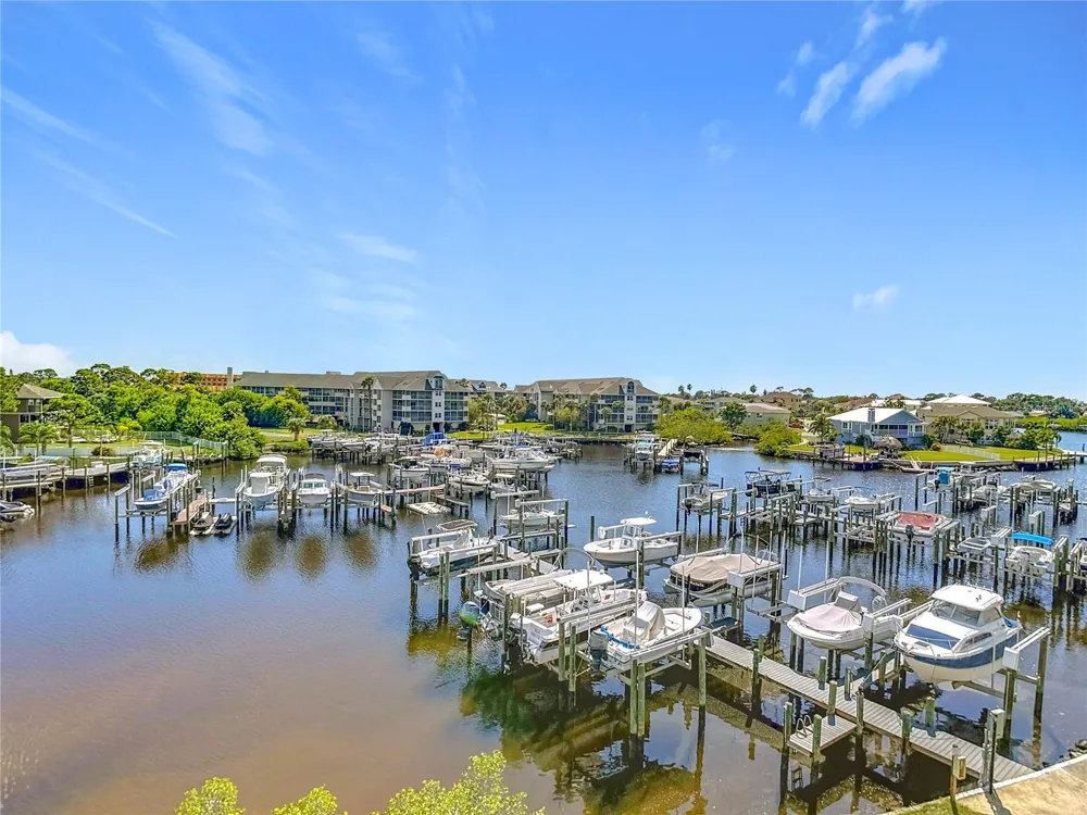 5722 BISCAYNE COURT #304 New Port Richey, FL 34652