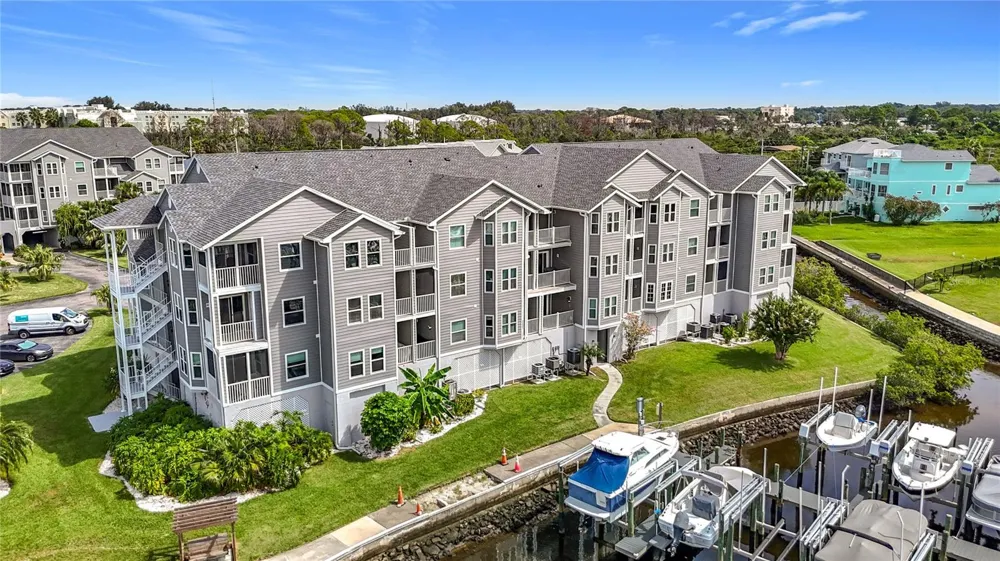 5722 BISCAYNE COURT #304 New Port Richey, FL 34652