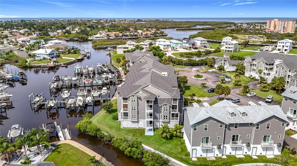 5722 BISCAYNE COURT #304 New Port Richey, FL 34652