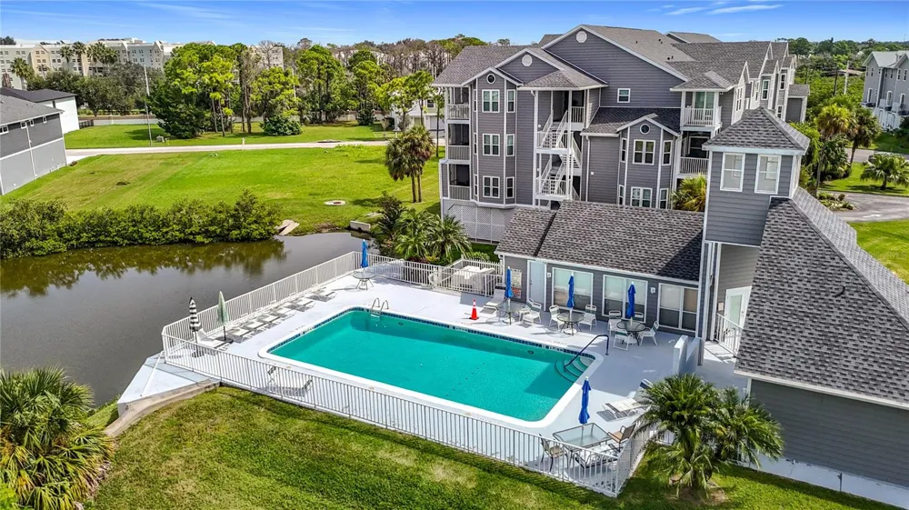5722 BISCAYNE COURT #304 New Port Richey, FL 34652