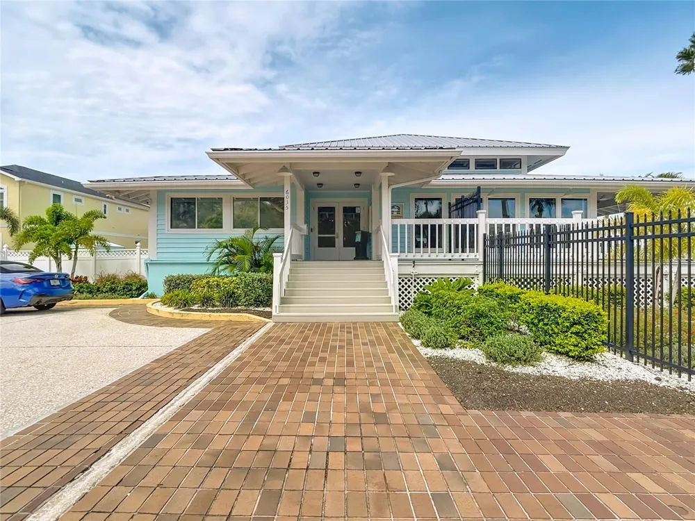 5722 BISCAYNE COURT #304 New Port Richey, FL 34652