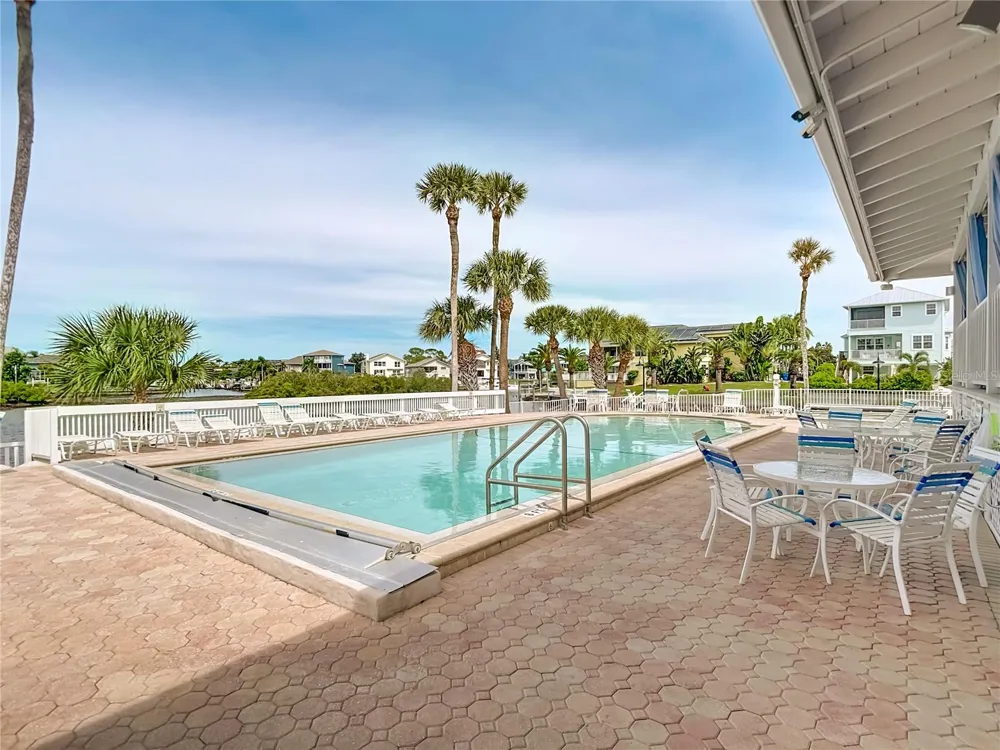 5722 BISCAYNE COURT #304 New Port Richey, FL 34652