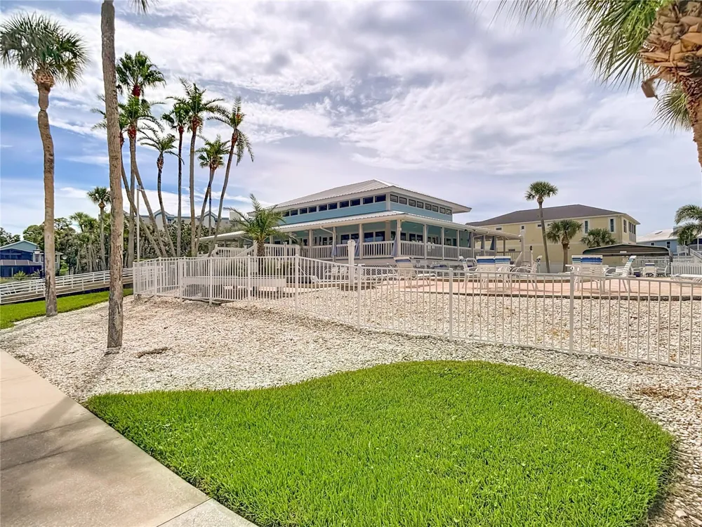 5722 BISCAYNE COURT #304 New Port Richey, FL 34652