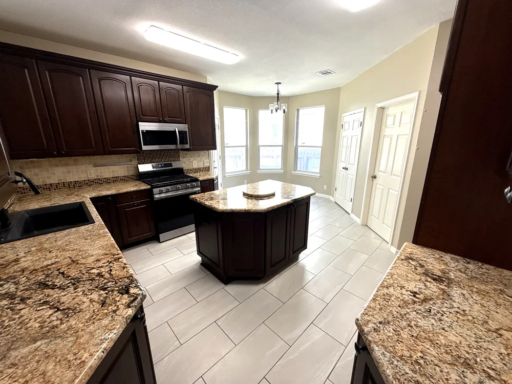16827 Tortoise Street Round Rock, TX 78664