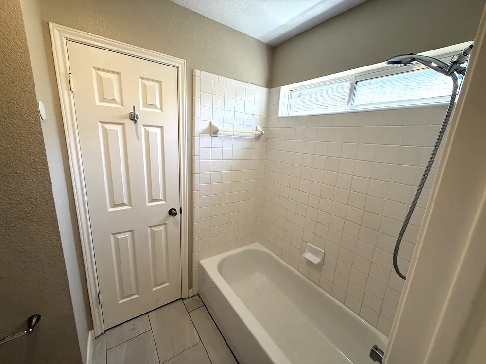 16827 Tortoise Street Round Rock, TX 78664