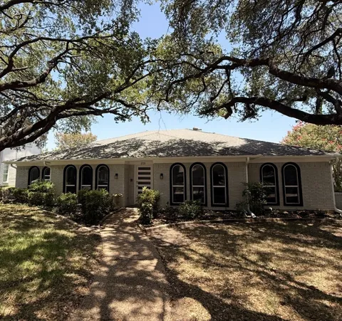 2721 Knollwood Court