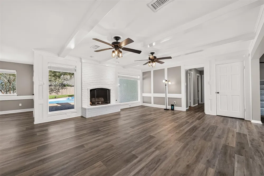 919 Longview Drive Sugar Land, TX 77478