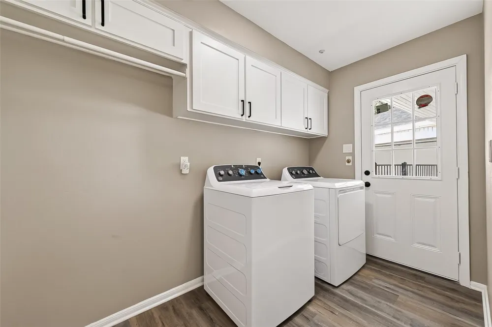 919 Longview Drive Sugar Land, TX 77478