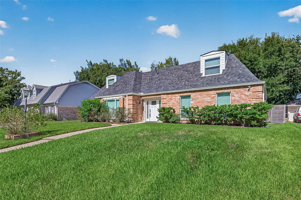919 Longview Drive Sugar Land, TX 77478