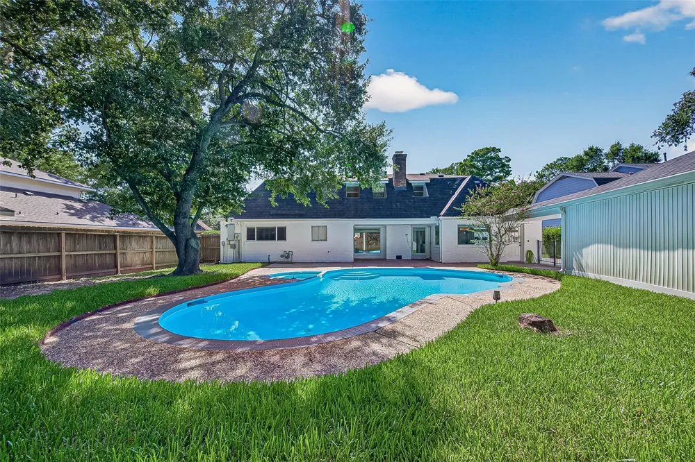 919 Longview Drive Sugar Land, TX 77478