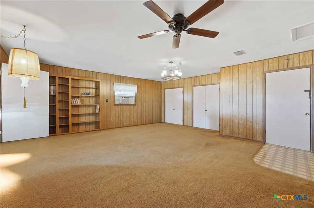 821 CR 482 Gonzales, TX 78629
